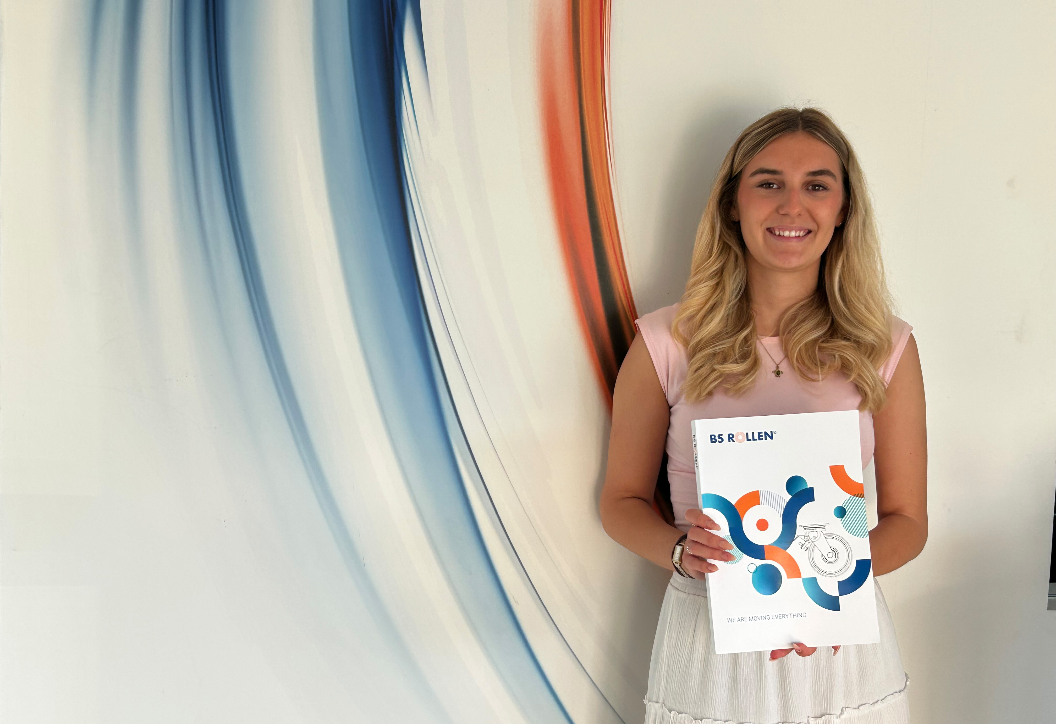 WELCOME to BS Rollen, Lena-Marie Bolte!